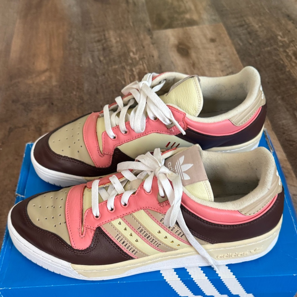 Adidas “Rivalry” “Human Made” Sneakers - Picture 3 of 6